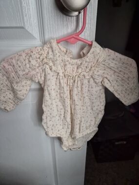 Zara Cream Floral Long-Sleeve One-Piece